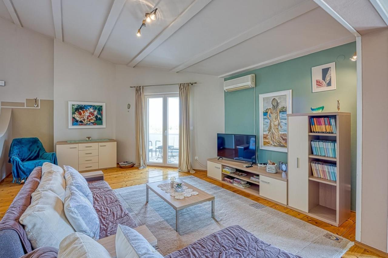 Apartment Ana With Balcony *